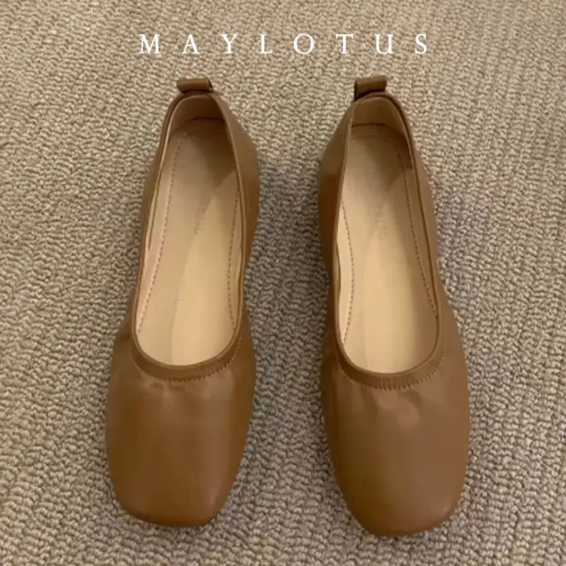 MALEY LifeStyle Women's Japanned Leather Ballet Flats