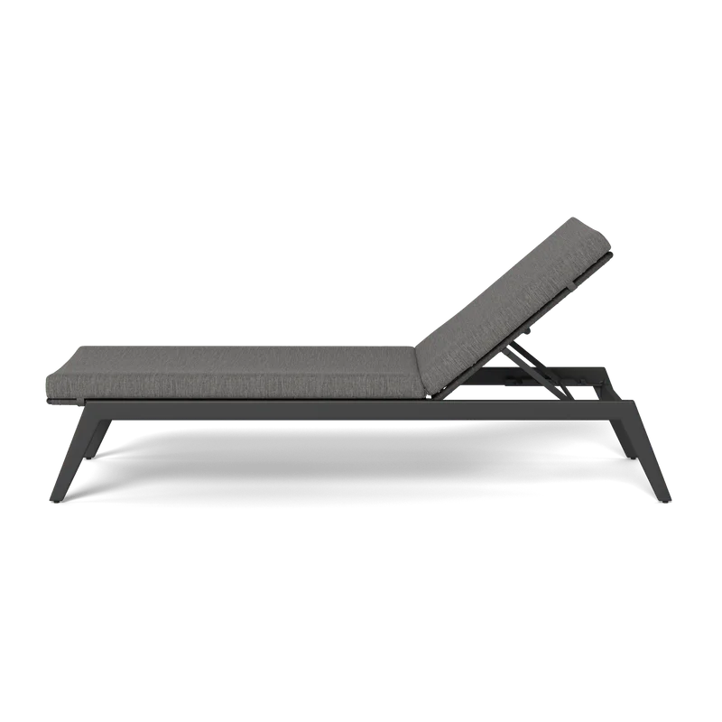Modern Aluminum Chaise Lounge with Cushion for Outdoor Relaxation