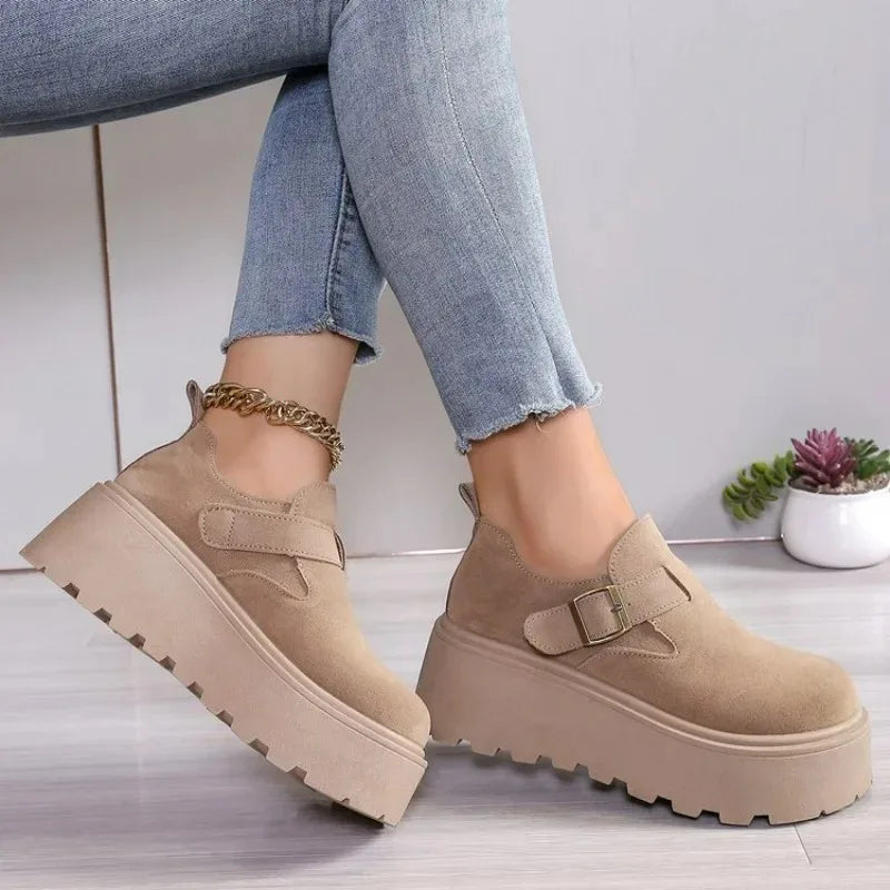 Women's Retro Suede Platform Shoes for Casual Fashion