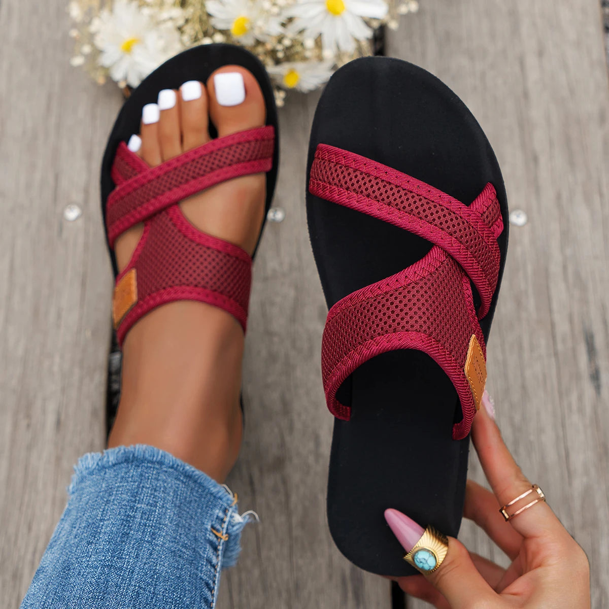 Breathable Women's Sports-Style Flat Sandals for Summer