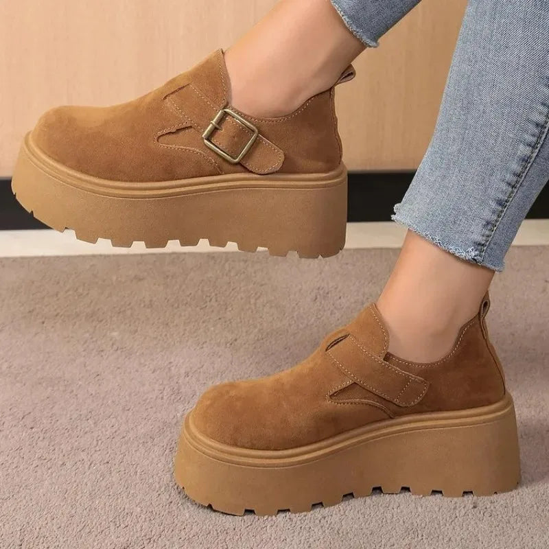 Women's Retro Suede Platform Shoes for Casual Fashion