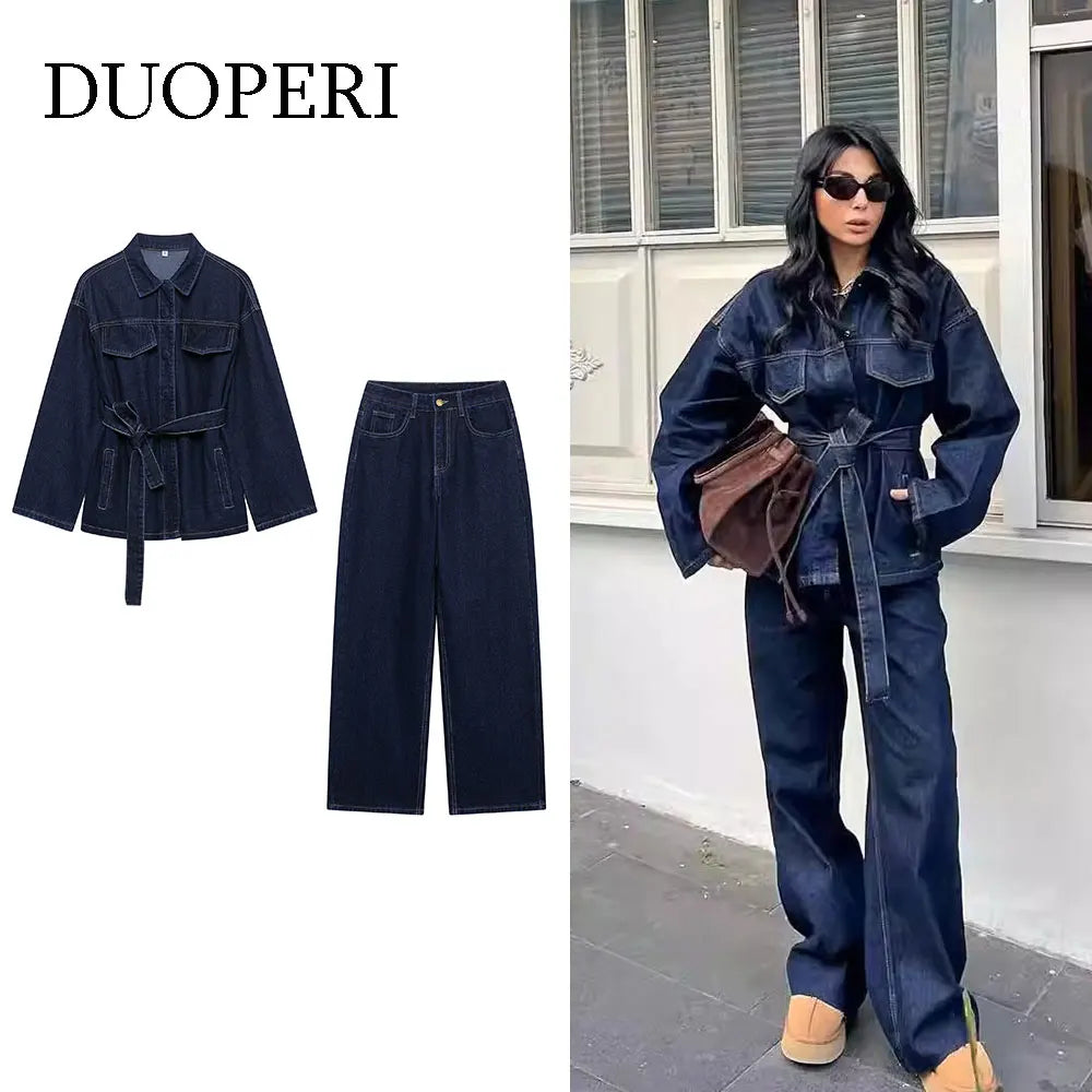 Women Fashion Denim Jacket and Zipper Jeans Set