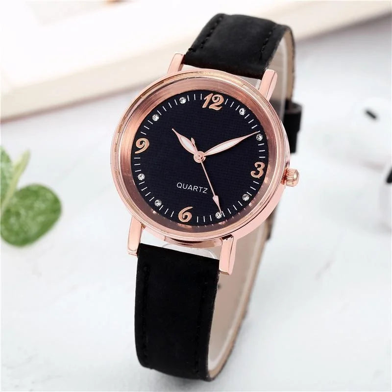 Elegant Women's Quartz Watch with Leather Band and Luminous Dial