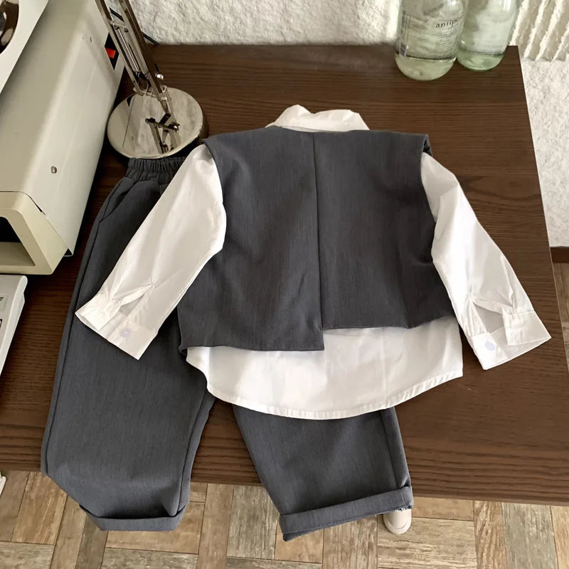 Stylish Boys Two-Piece Outfit Set in Solid Color for Ages 4-6