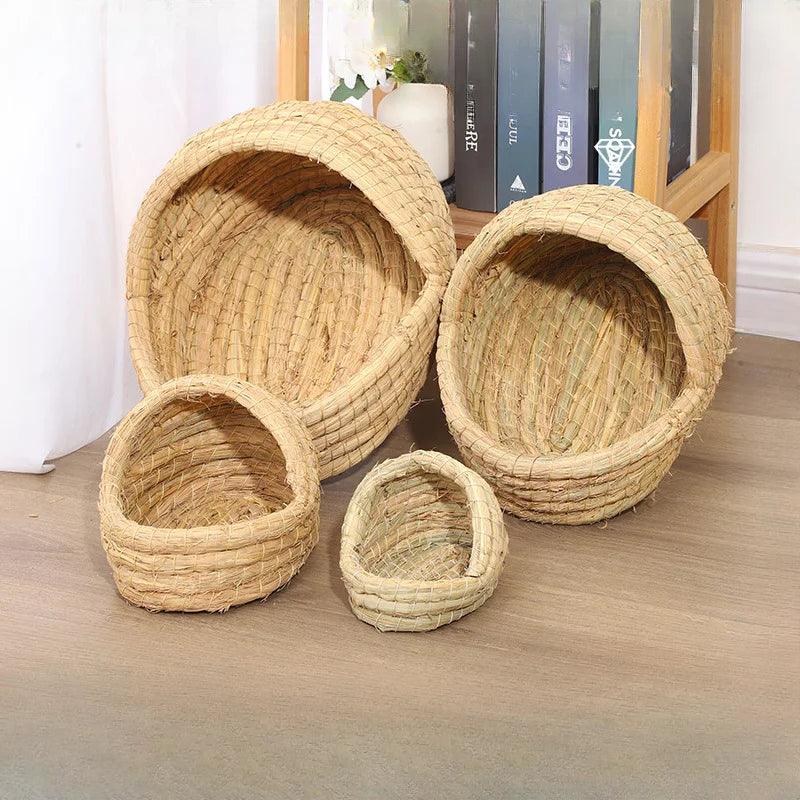 Hand-Woven Straw Pet Nest for Small Animals Comfort