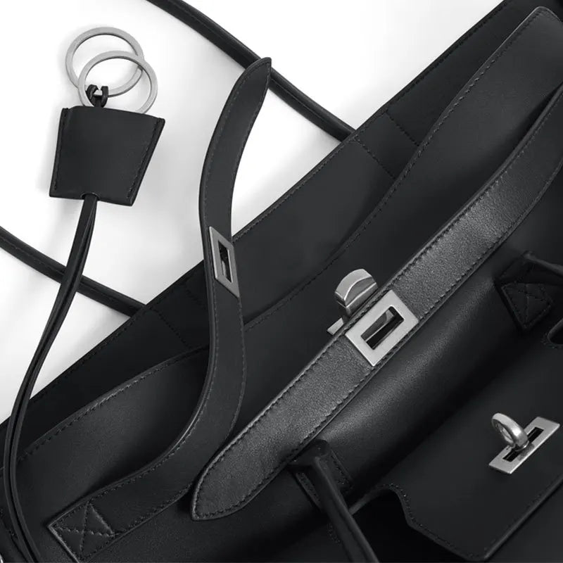Stylish Women's Waterproof Tote Bag for Everyday Use
