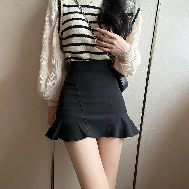 Elegant A-Line Women's Skirt with Ruffle Detail in Cotton Blend