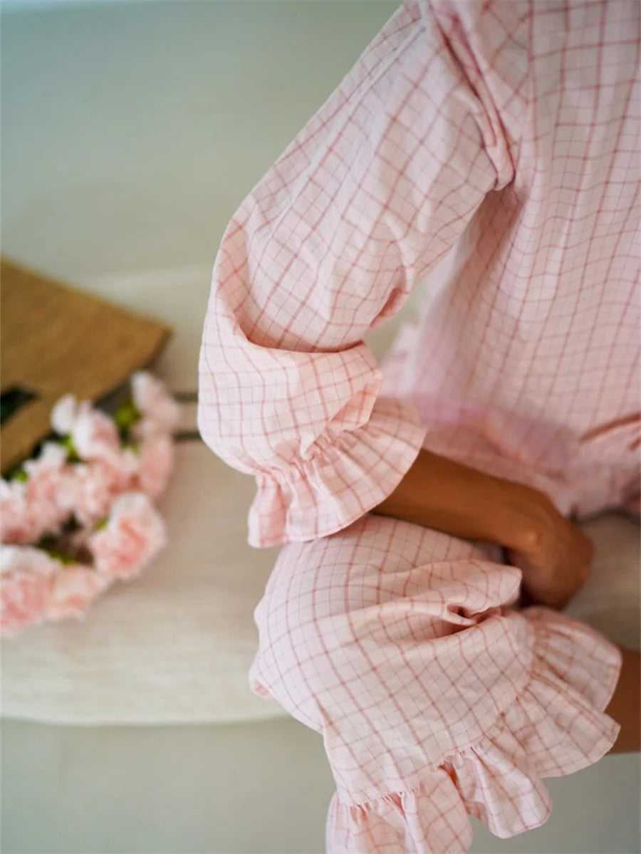 Comfortable Pink Polyester Cotton Pajama Set for Women