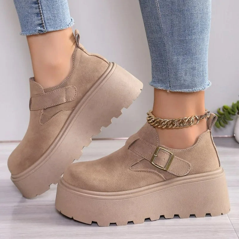 Women's Retro Suede Platform Shoes for Casual Fashion