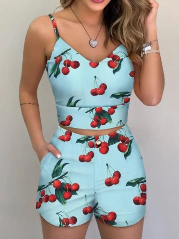 LEOSOXS Print Spaghetti Strap Crop Top and Shorts Set for Women