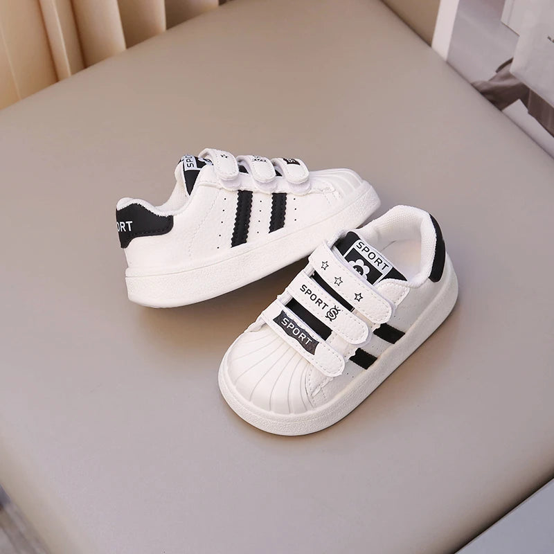 Qaawal Boys Casual Sneakers for Spring and Autumn