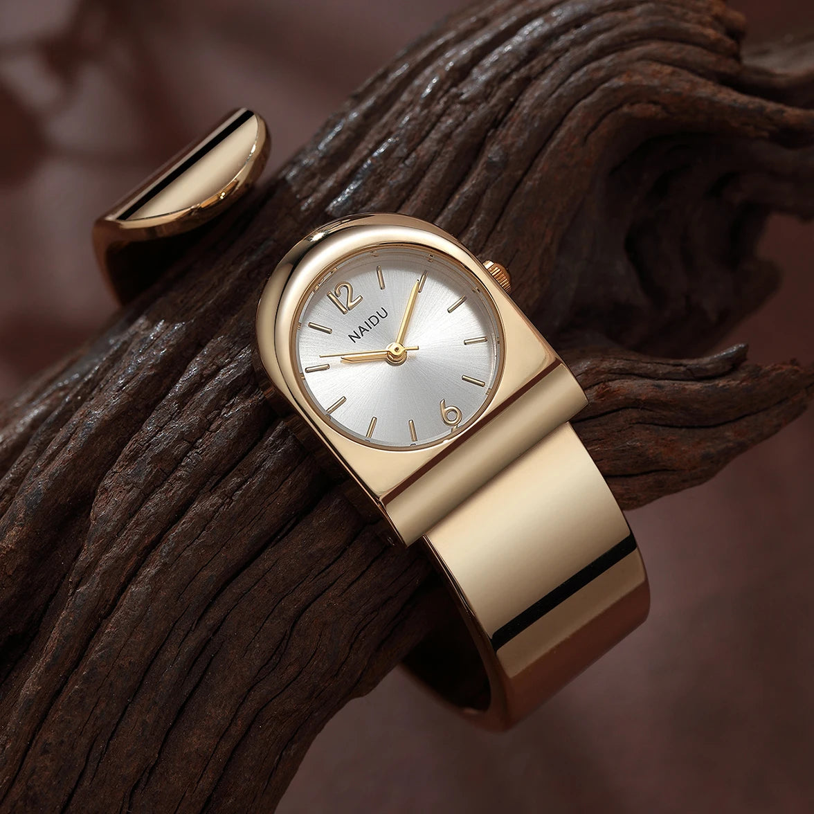 Stylish Alloy Women's Bracelet for Everyday Wear