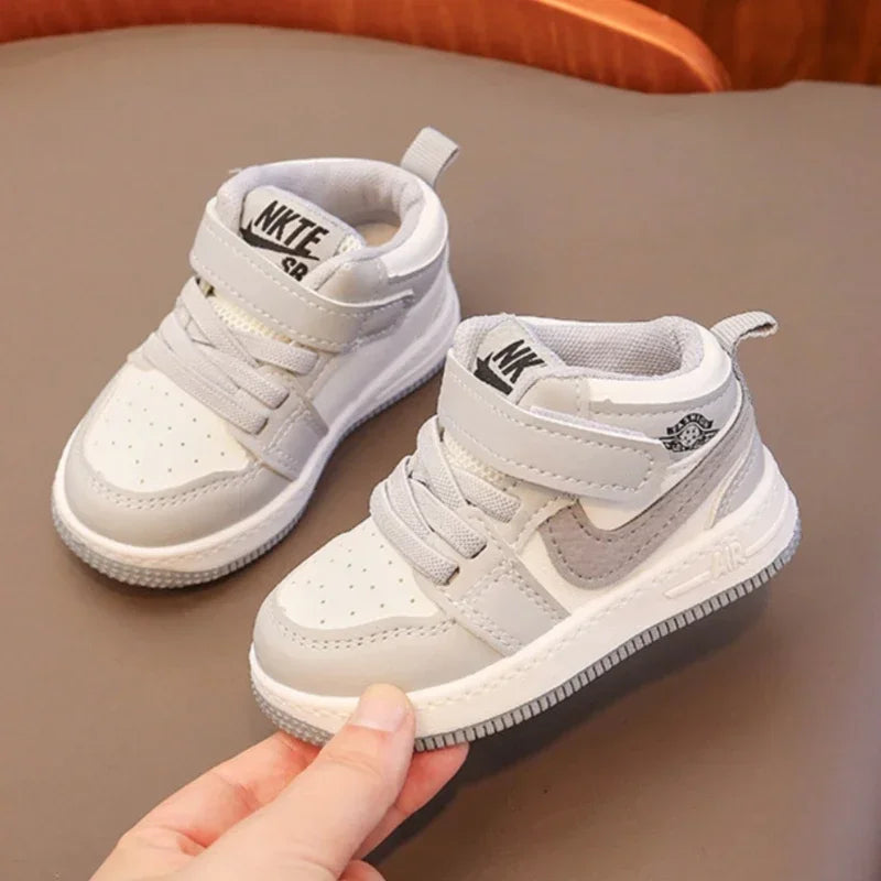 Kids Mid-Top Sneakers in Black and Gray for Children