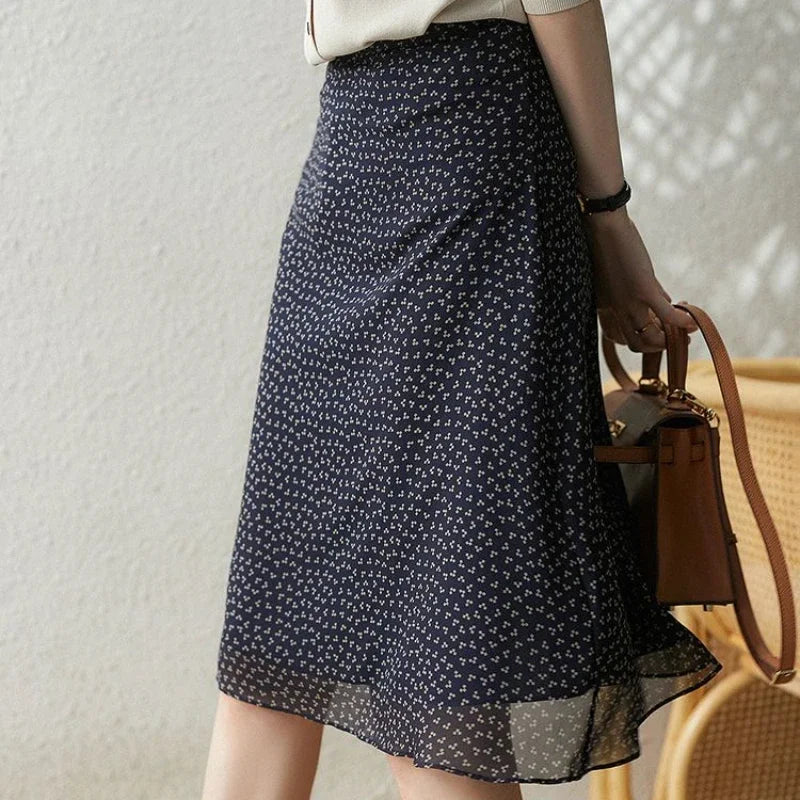 Chic A-Line Knee-Length Skirt for Women in Summer Style
