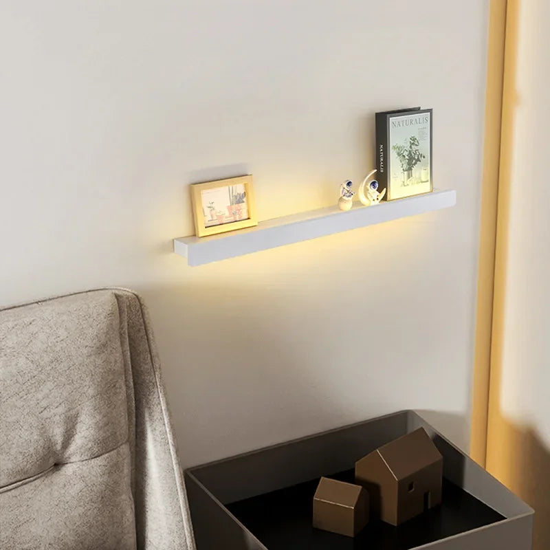 Nordic Modern LED Wall Light for Bedroom and Foyer