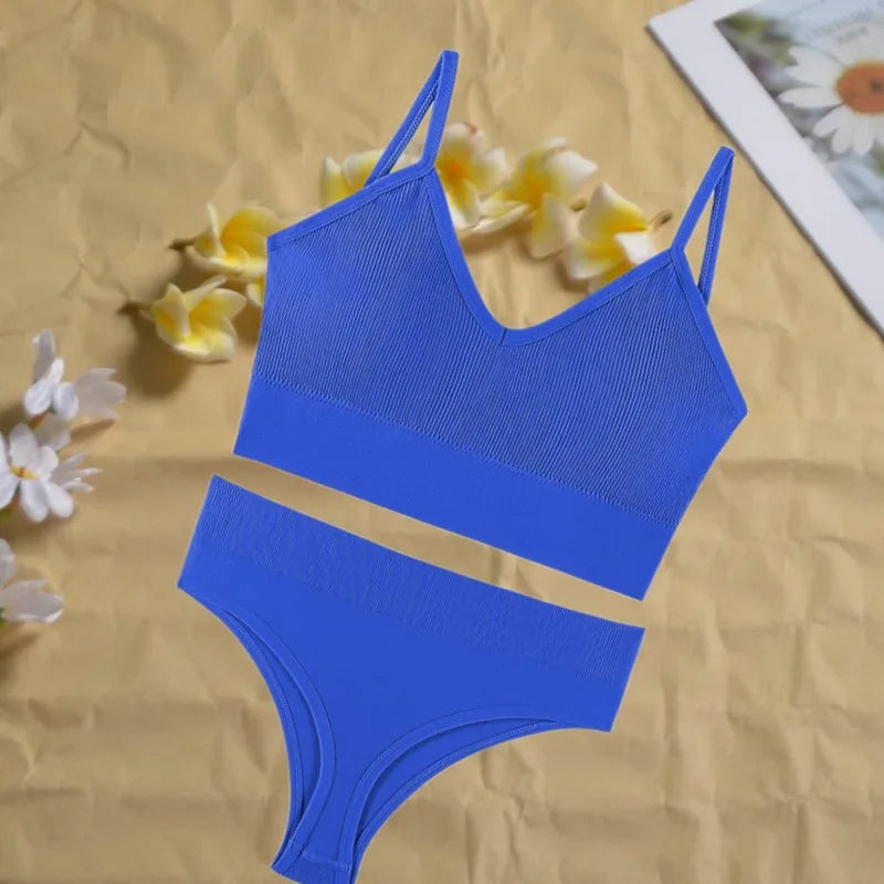 Women's Seamless Pushup Bra and Thong Lingerie Set