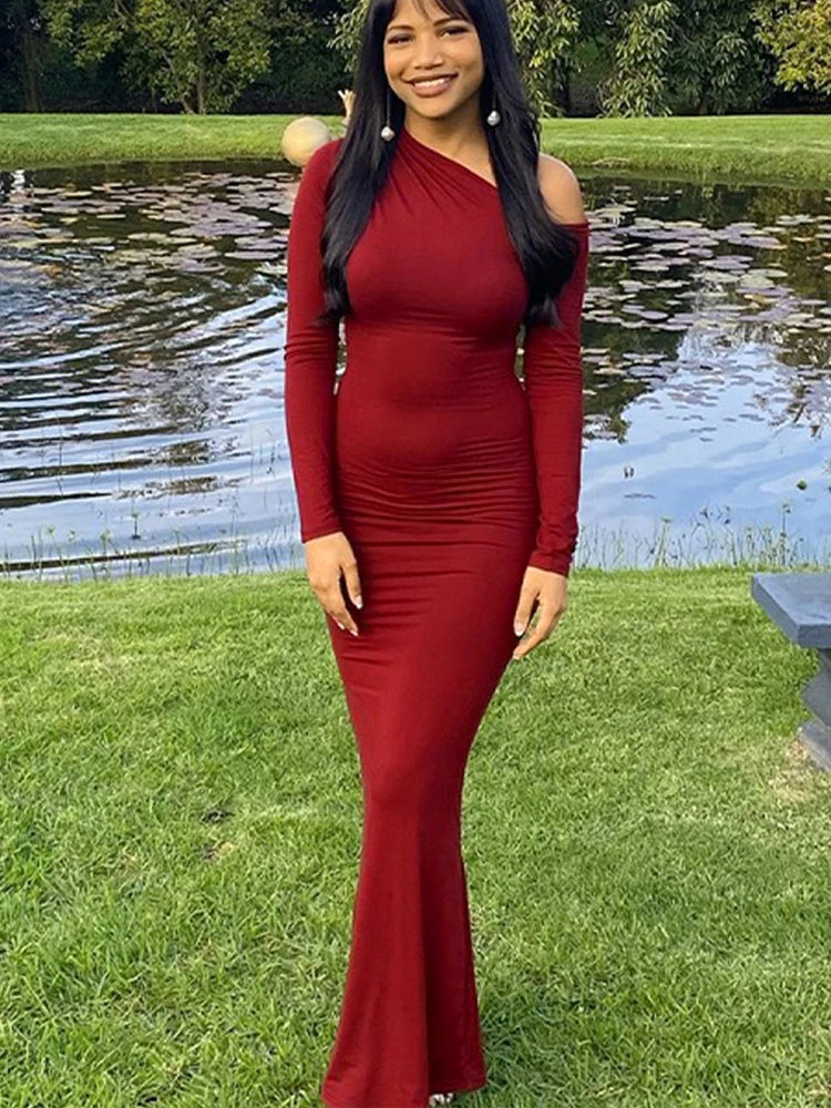 Elegant One-Shoulder Red Knitted Dress for Women