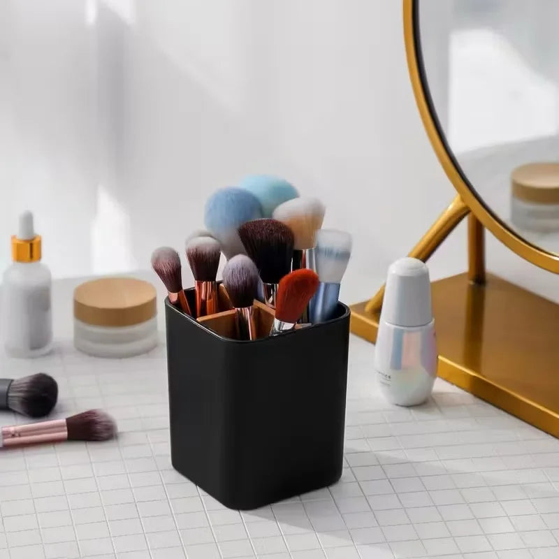 Plastic Bathroom Organizer with Three Compartments for Toothbrushes