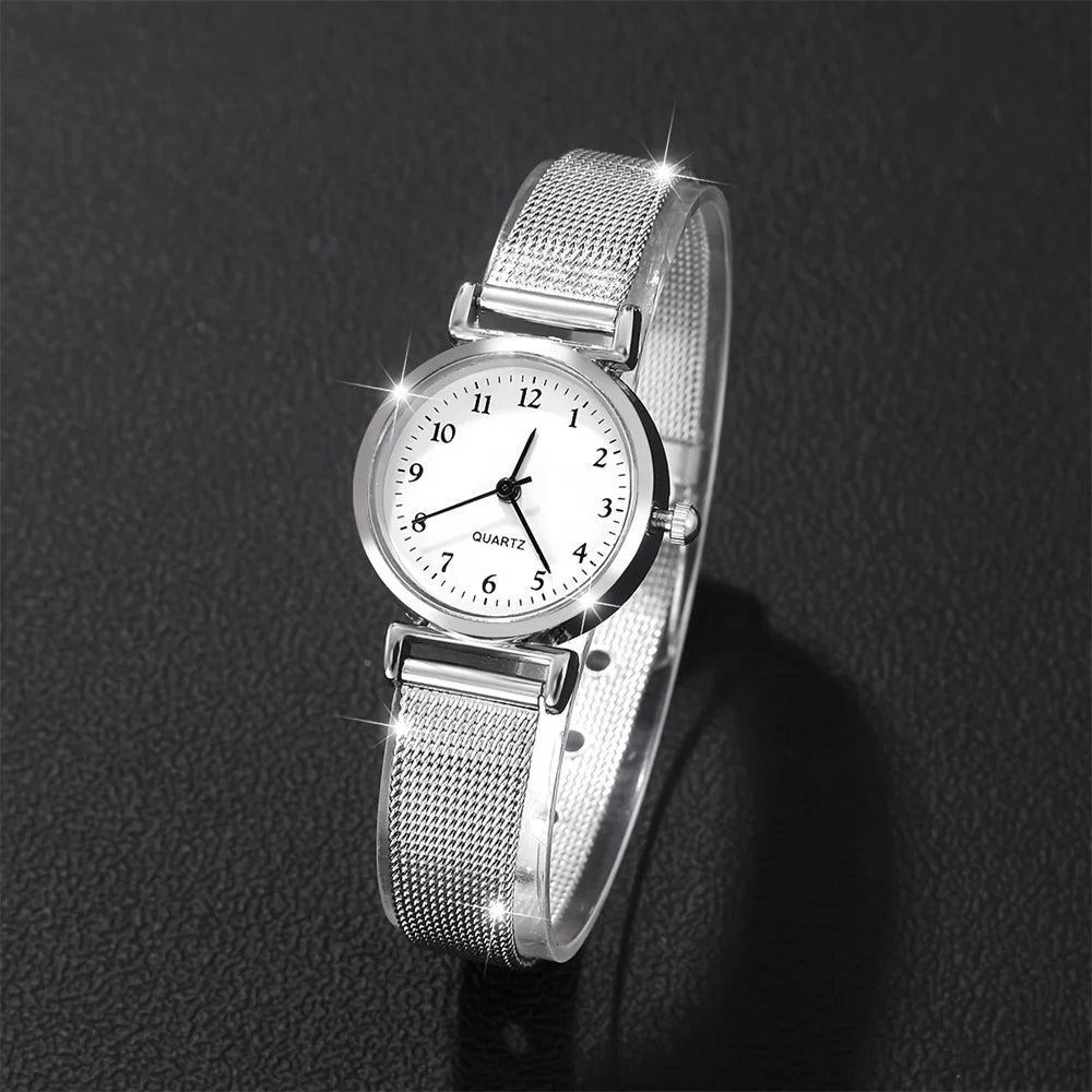 Elegant Ladies Quartz Wristwatch with Stainless Steel Band