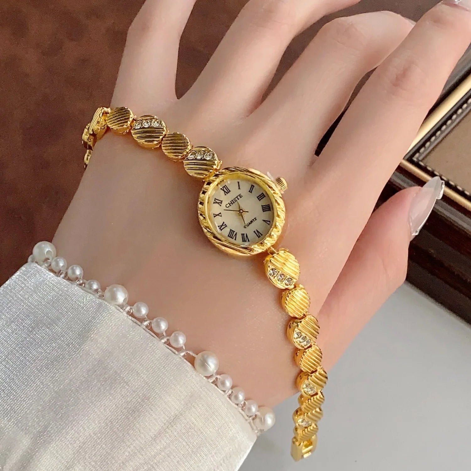 Elegant Gold Bracelet Watch for Women by KCALOE