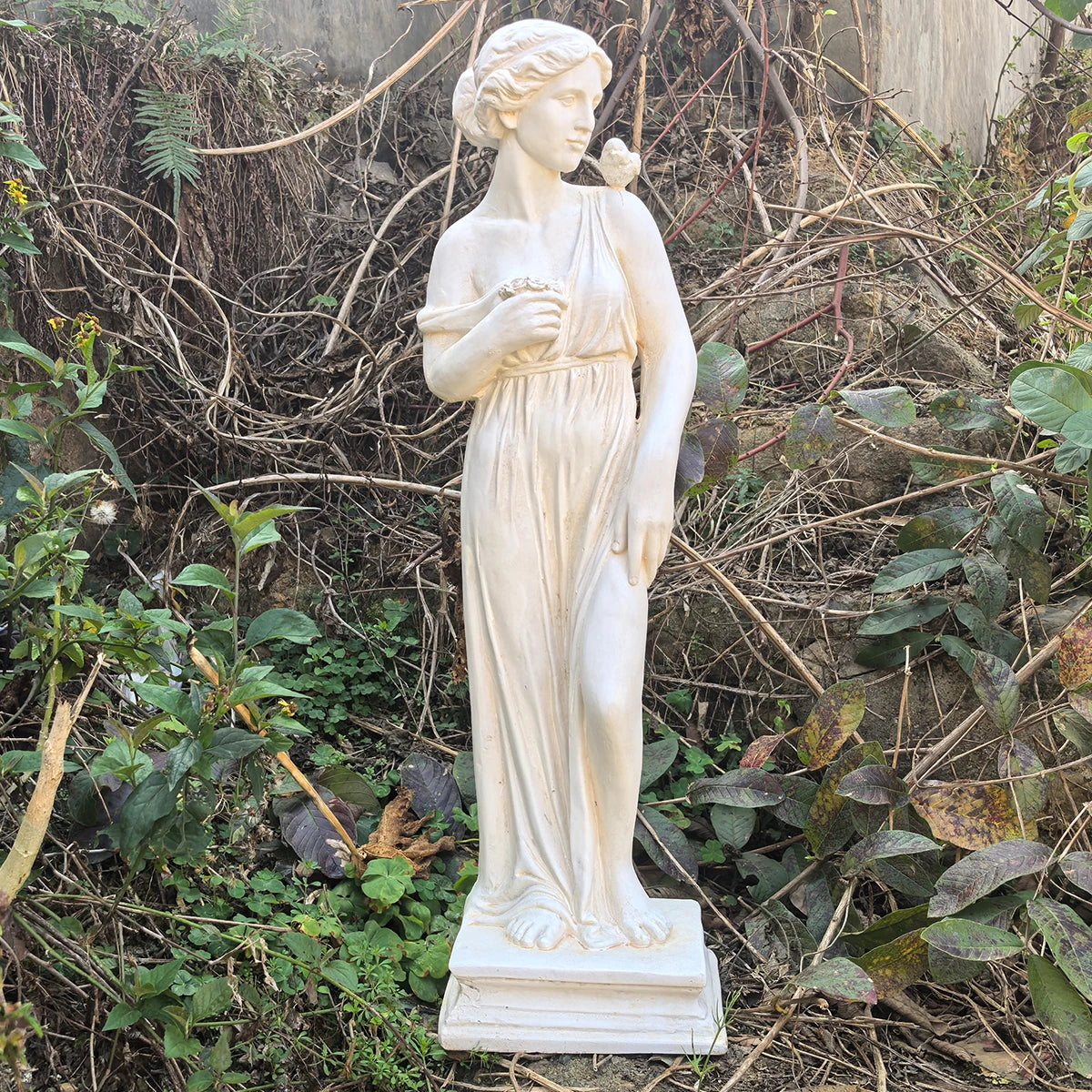 Ivory Nymph Sculpture Outdoor Garden Statue for Patios