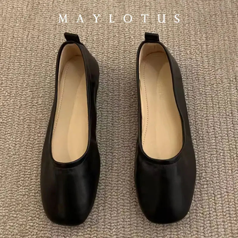 MALEY LifeStyle Women's Japanned Leather Ballet Flats