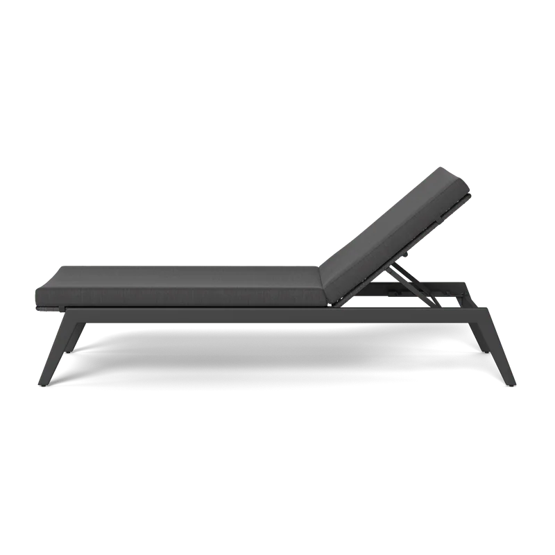 Modern Aluminum Chaise Lounge with Cushion for Outdoor Relaxation