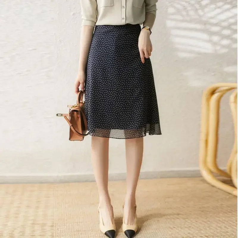 Chic A-Line Knee-Length Skirt for Women in Summer Style