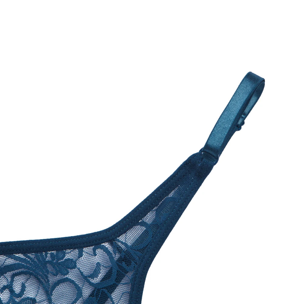 Elegant Plus Size Lace Underwire Bra with Embroidery