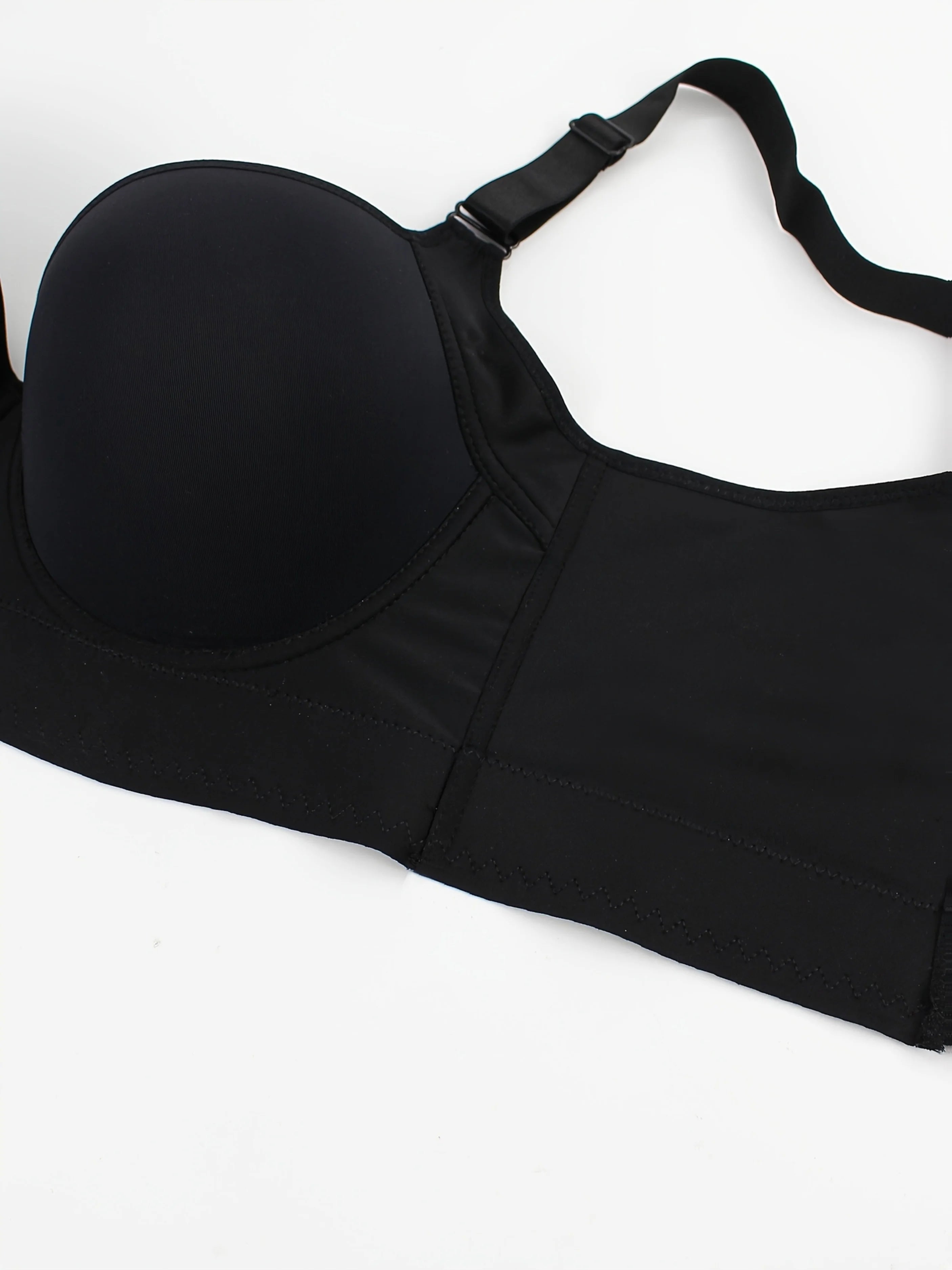 European size of underwear  with steel rims, gathered together to prevent sagging, sporty and beautiful back, deep V-bra