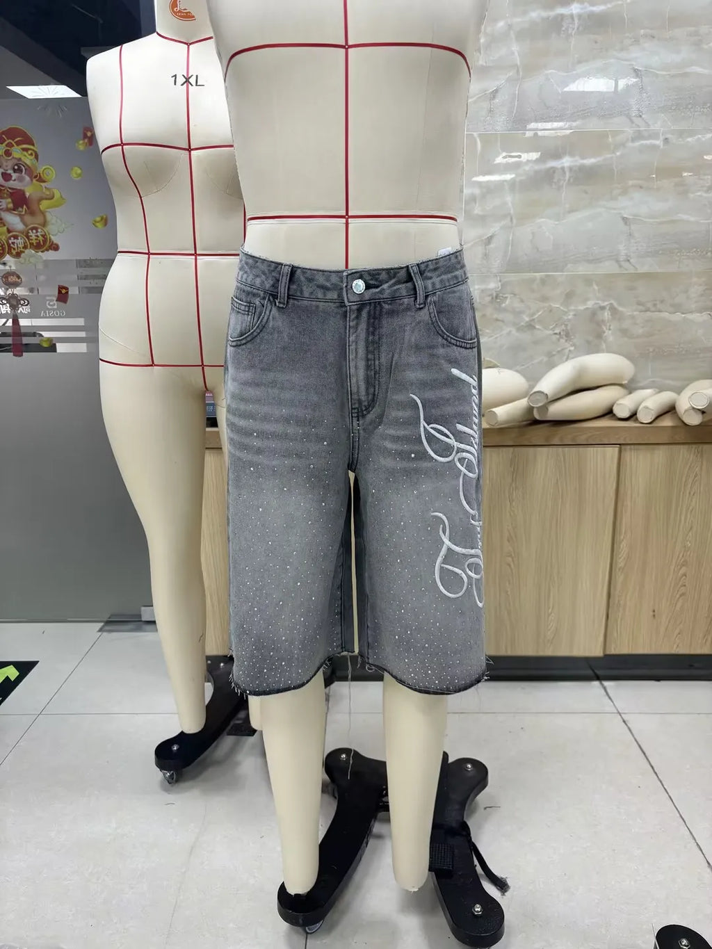 Men's Casual Denim Shorts with Drawstring Closure