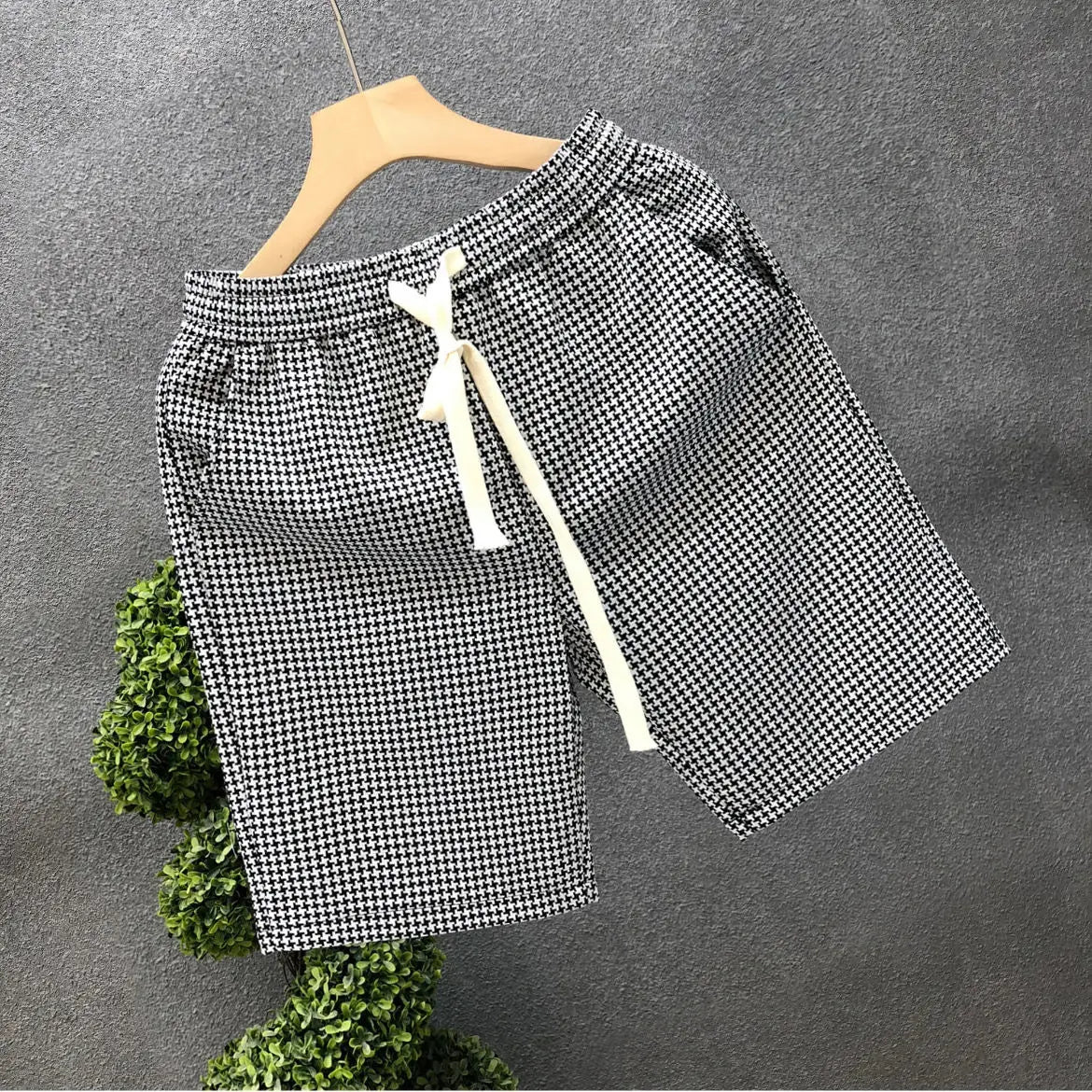 Men's Quick Dry Casual Shorts with Elastic Waist in Plaid