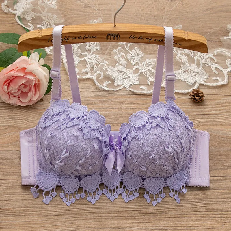 Non-Underwire Sexy Bra for Women in Black and White Lace