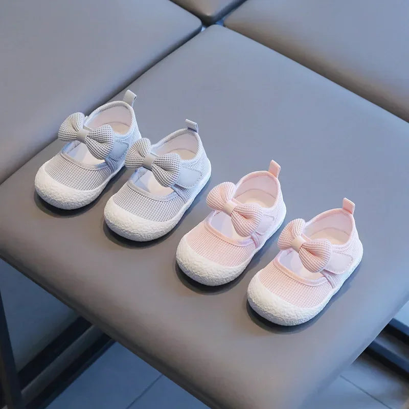Breathable Baby Girl Walking Shoes with Non Slip Soles