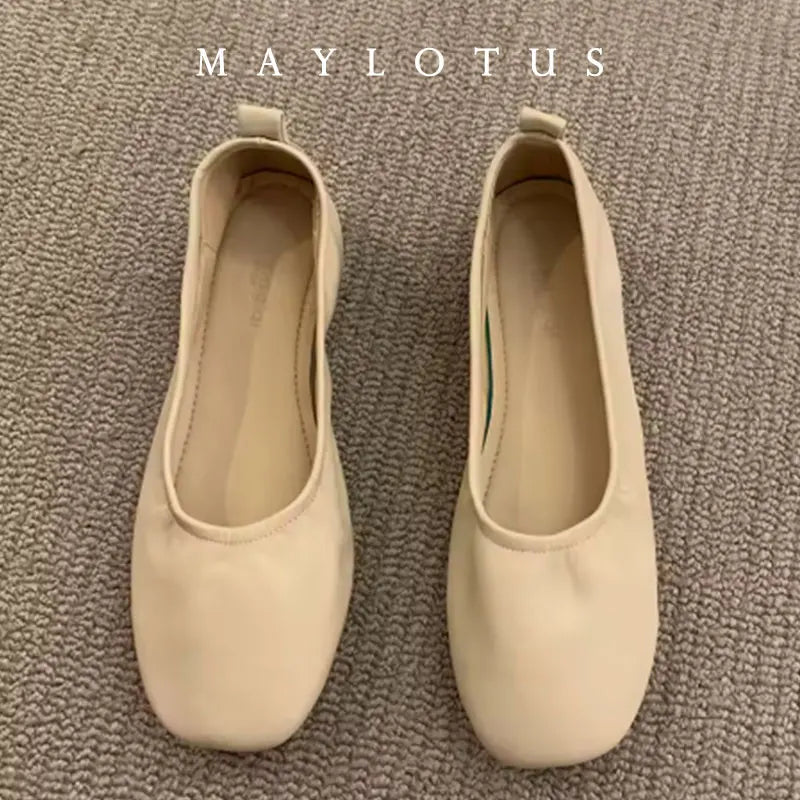 MALEY LifeStyle Women's Japanned Leather Ballet Flats