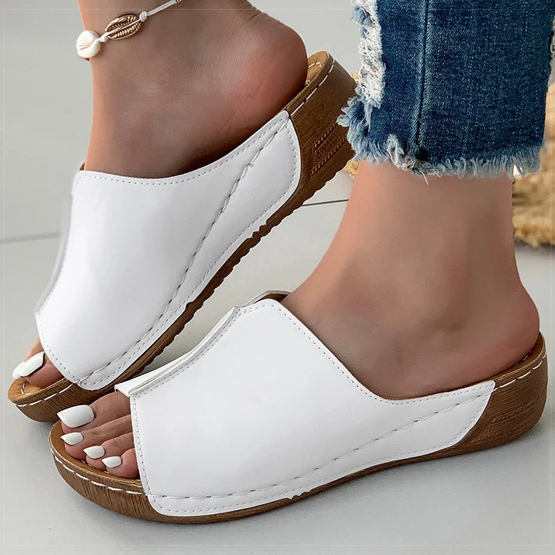 Comfortable Women's Low Platform Sandals for Summer Wear
