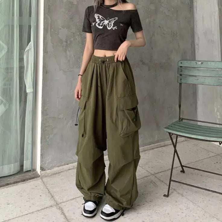 2025 Women's Solid Polyester Cargo Joggers for Sports