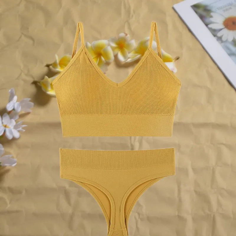 Women's Seamless Pushup Bra and Thong Lingerie Set