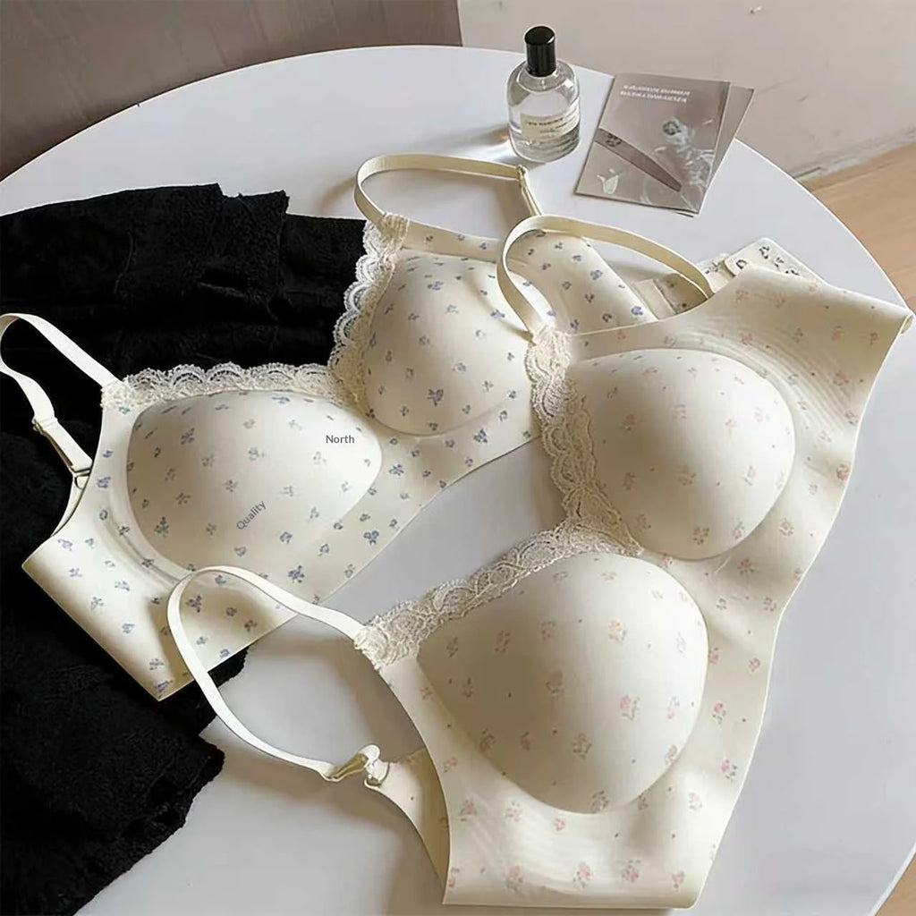 Women's Seamless Lace Bra for Small Busts, Wire-Free Comfort