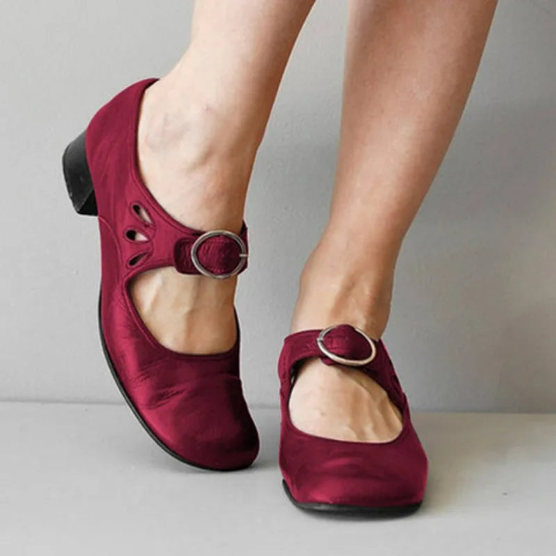 UXST Women's Retro Low Heel Buckle Casual Shoes