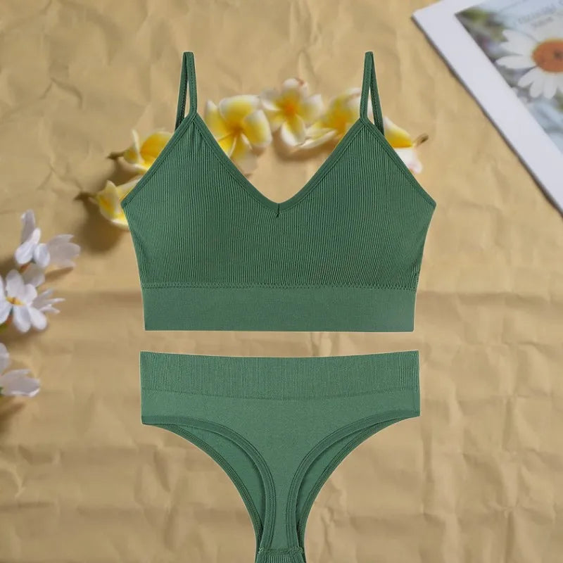 Women's Seamless Pushup Bra and Thong Lingerie Set