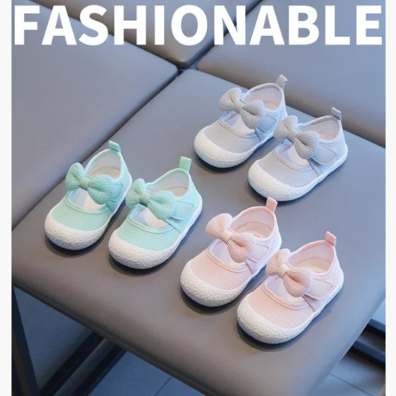Breathable Baby Girl Walking Shoes with Non Slip Soles