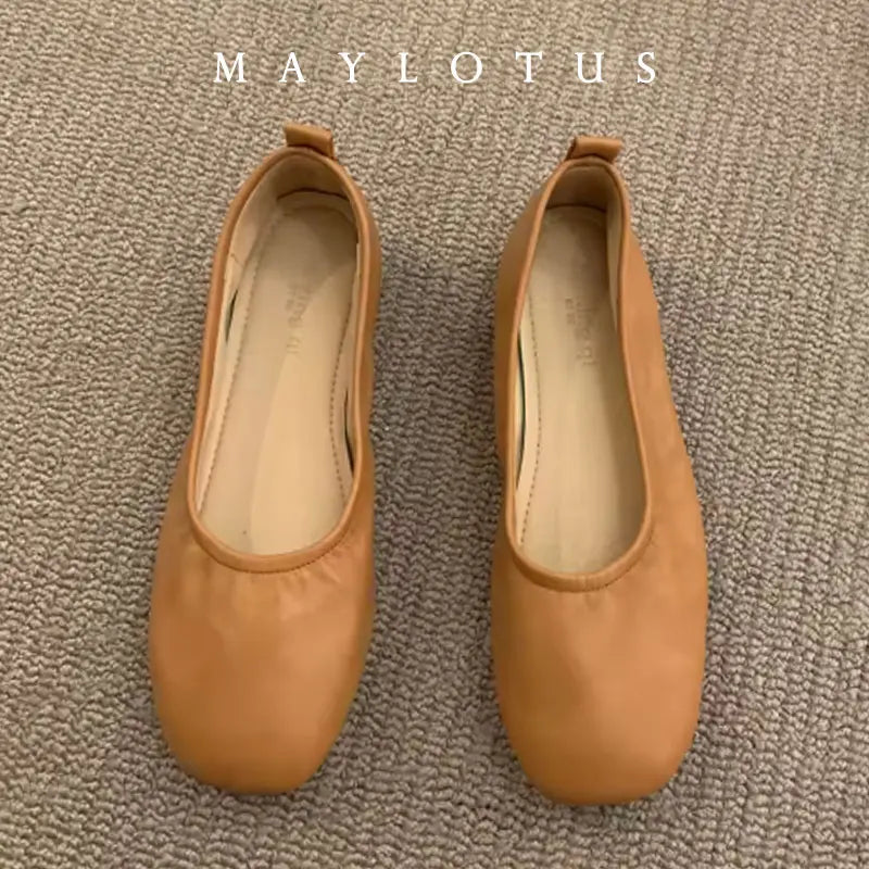 MALEY LifeStyle Women's Japanned Leather Ballet Flats