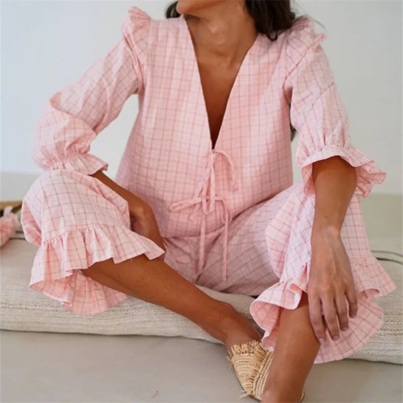 Comfortable Pink Polyester Cotton Pajama Set for Women