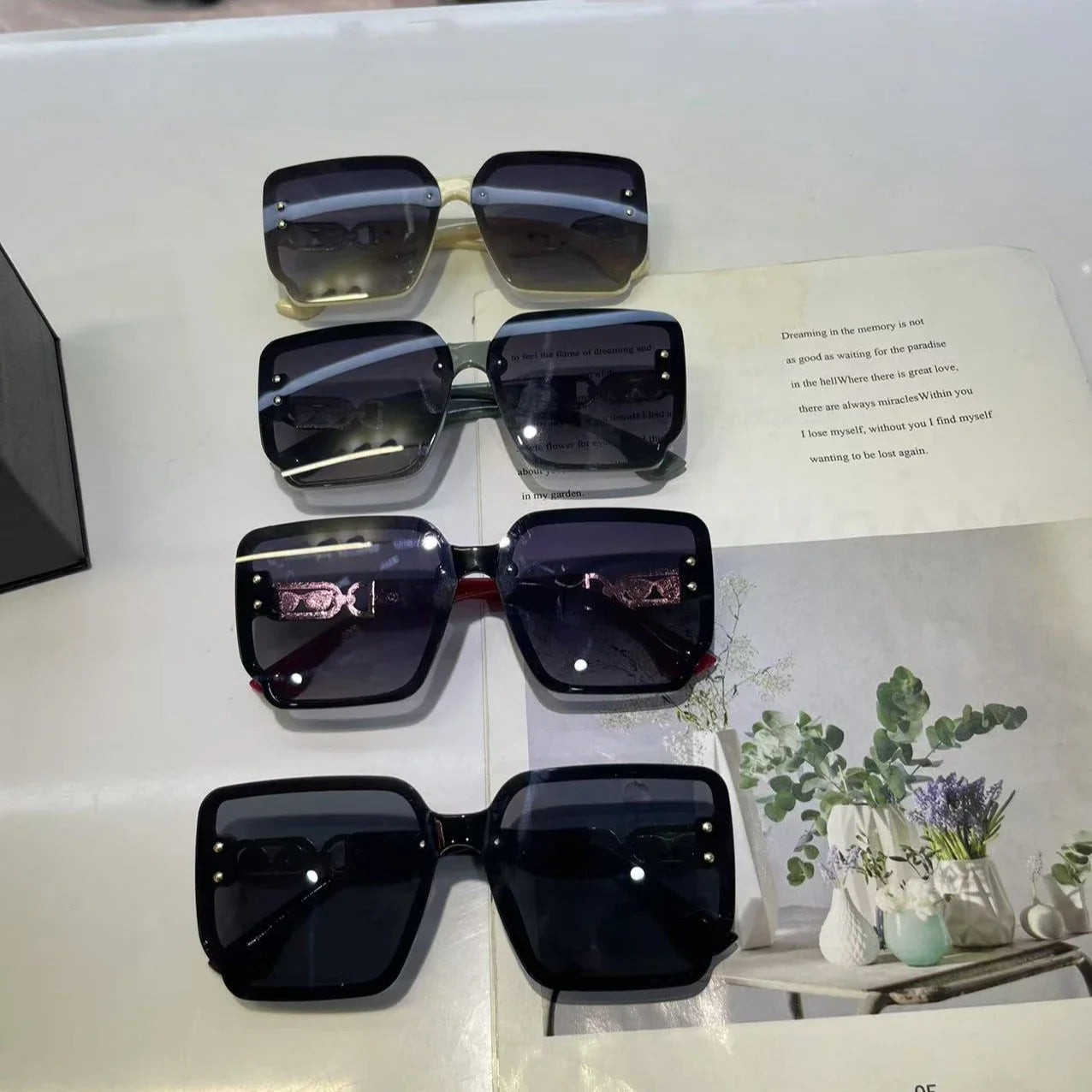 Light Luxury Rectangular Women's Sunglasses for Travel