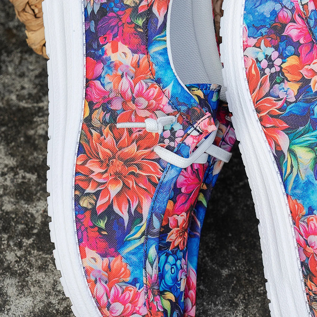 Fashionable Women's Lace-Up Canvas Sports Shoes for Casual Wear