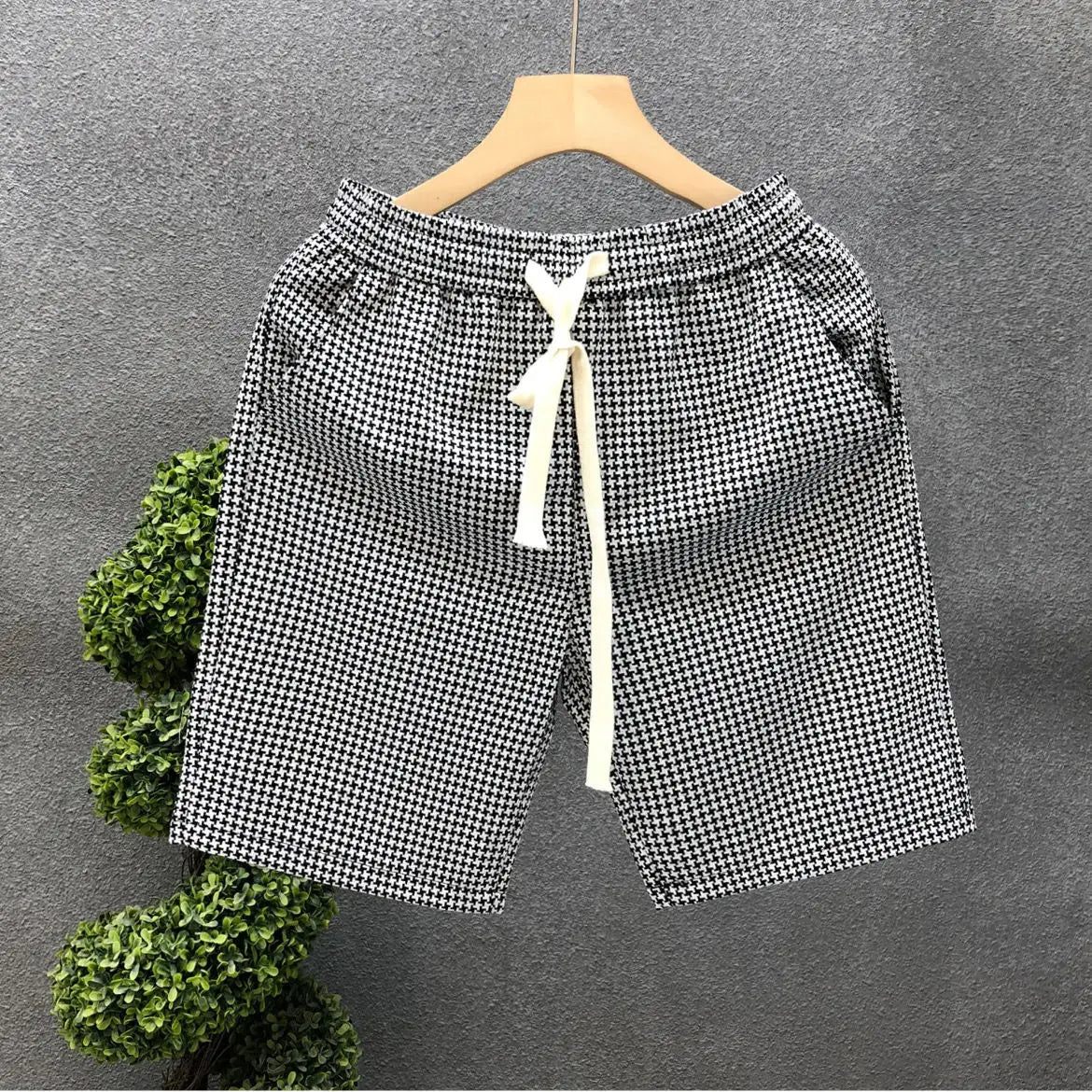 Men's Quick Dry Casual Shorts with Elastic Waist in Plaid
