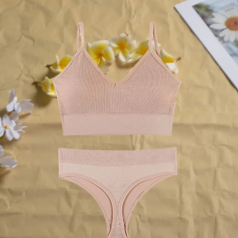 Women's Seamless Pushup Bra and Thong Lingerie Set