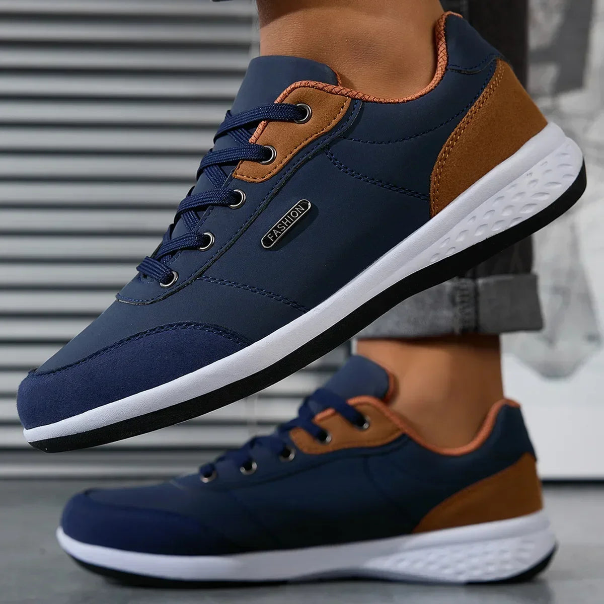 Men's Leather Casual Walking Sneakers for Spring and Autumn