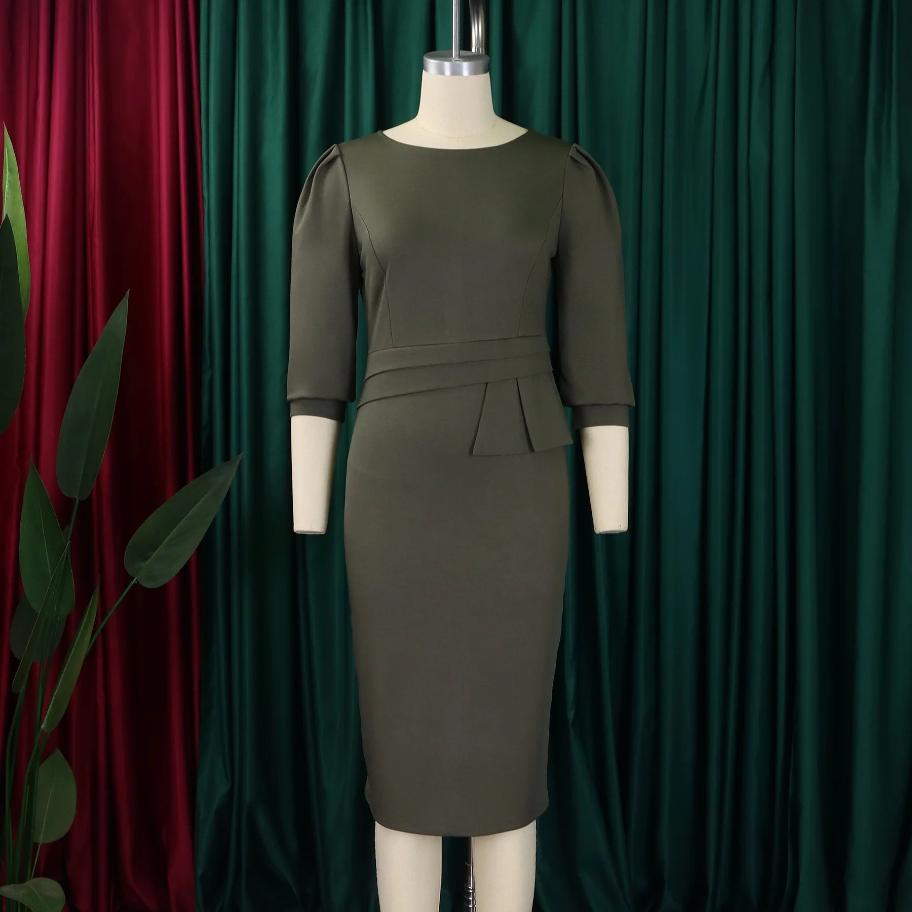 Elegant Sheath Office Dress for Women in Polyester